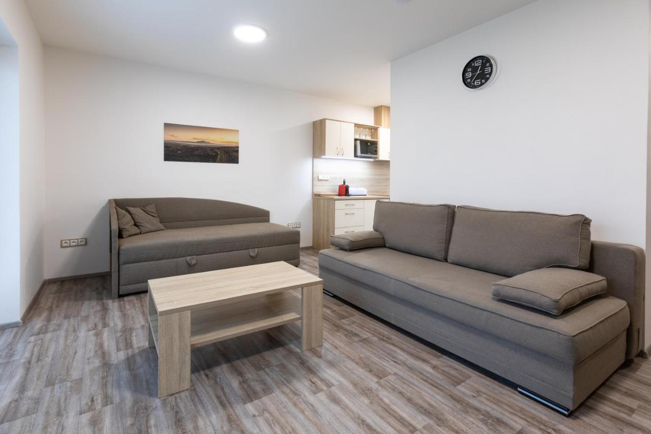 Apartmány Za Dvorem Velké Pavlovice Exterior foto