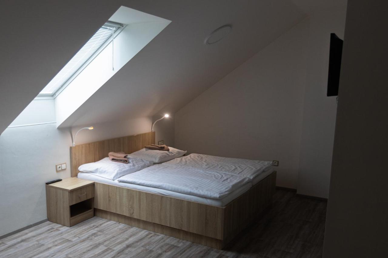 Apartmány Za Dvorem Velké Pavlovice Exterior foto